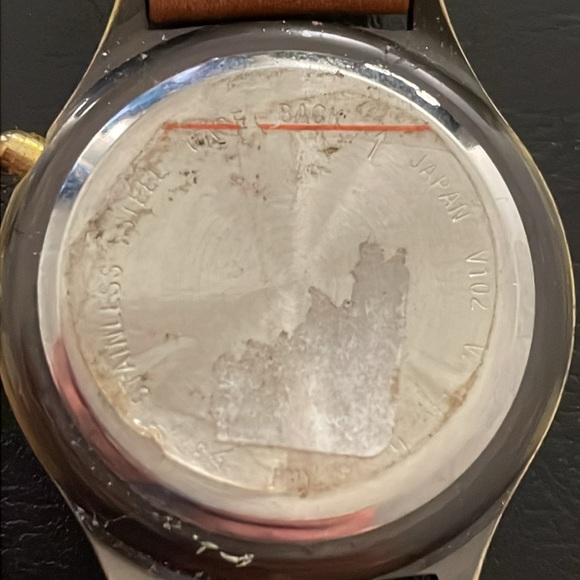 Watch - needs new battery - Picture 2 of 3